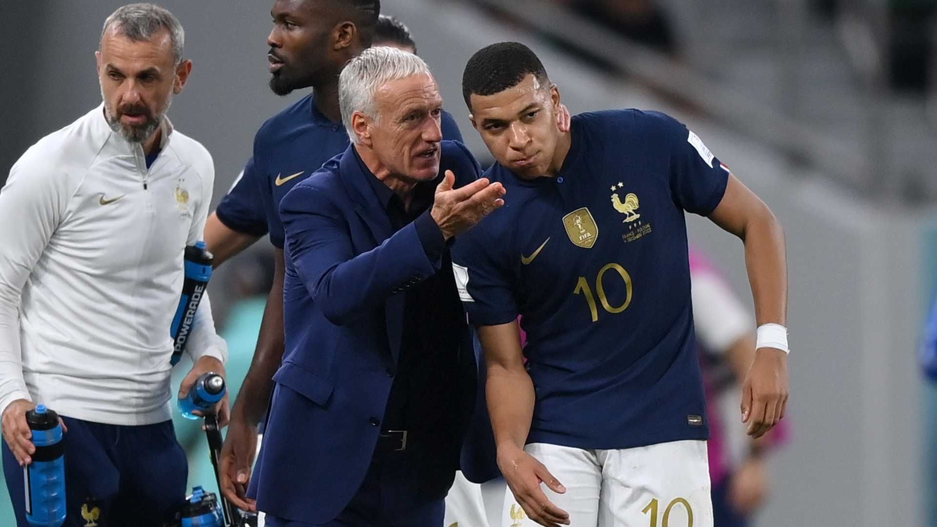 20221209 Deschamps Mbappe