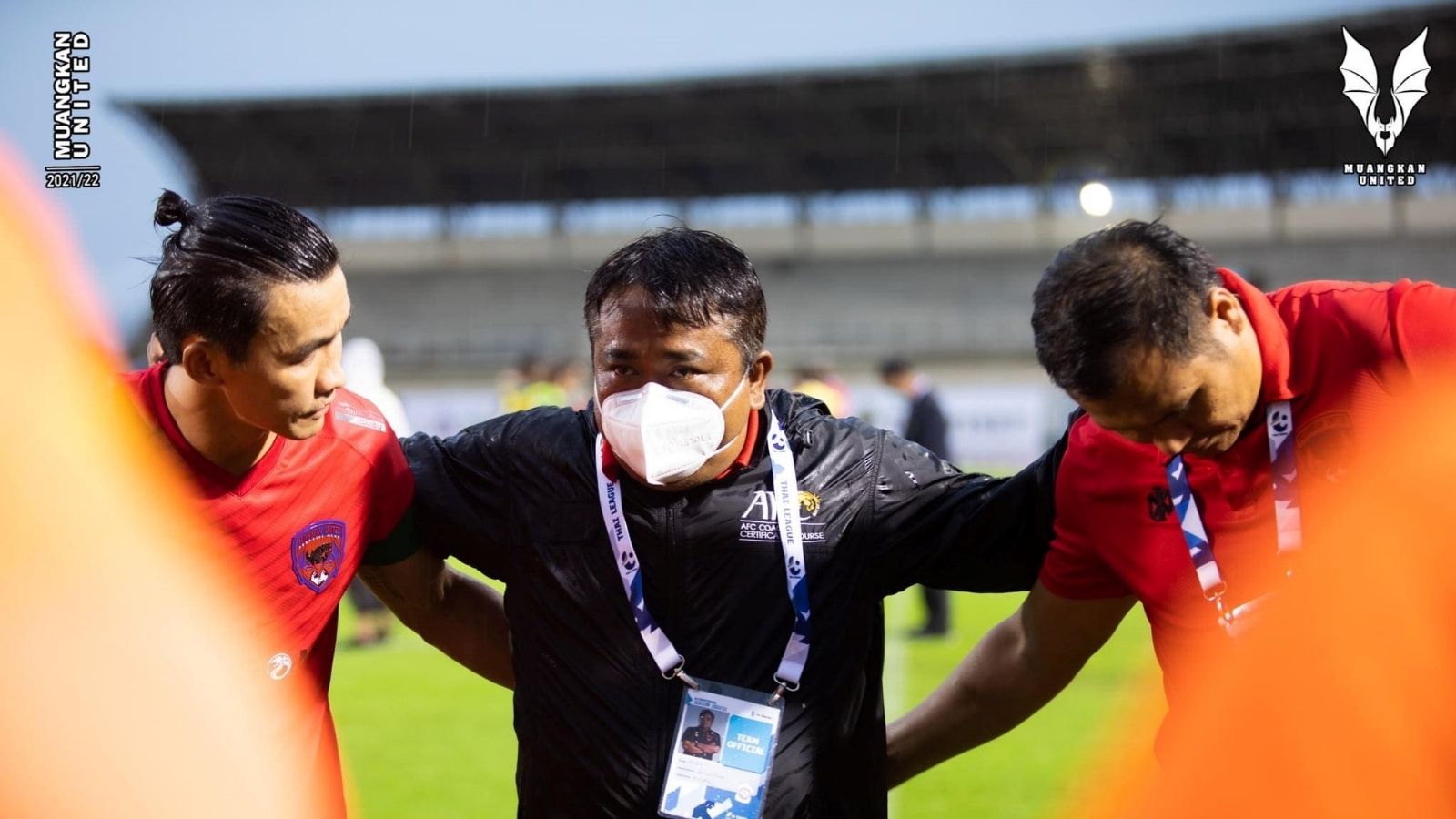 จเด็จ มีลาภ