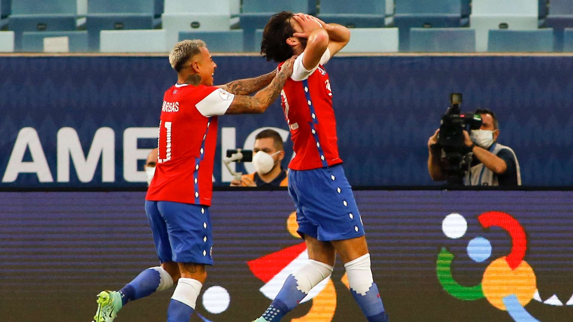 180621 Ben Brereton Eduardo Vargas Chile Bolivia