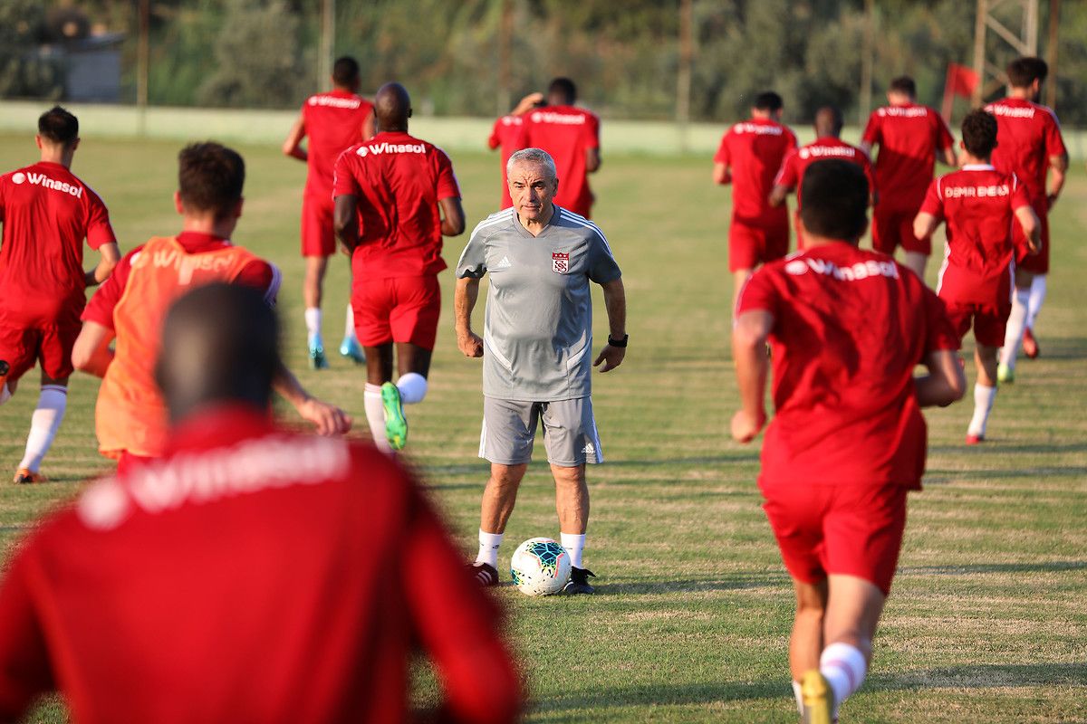 Riza Calimbay Sivasspor Coach