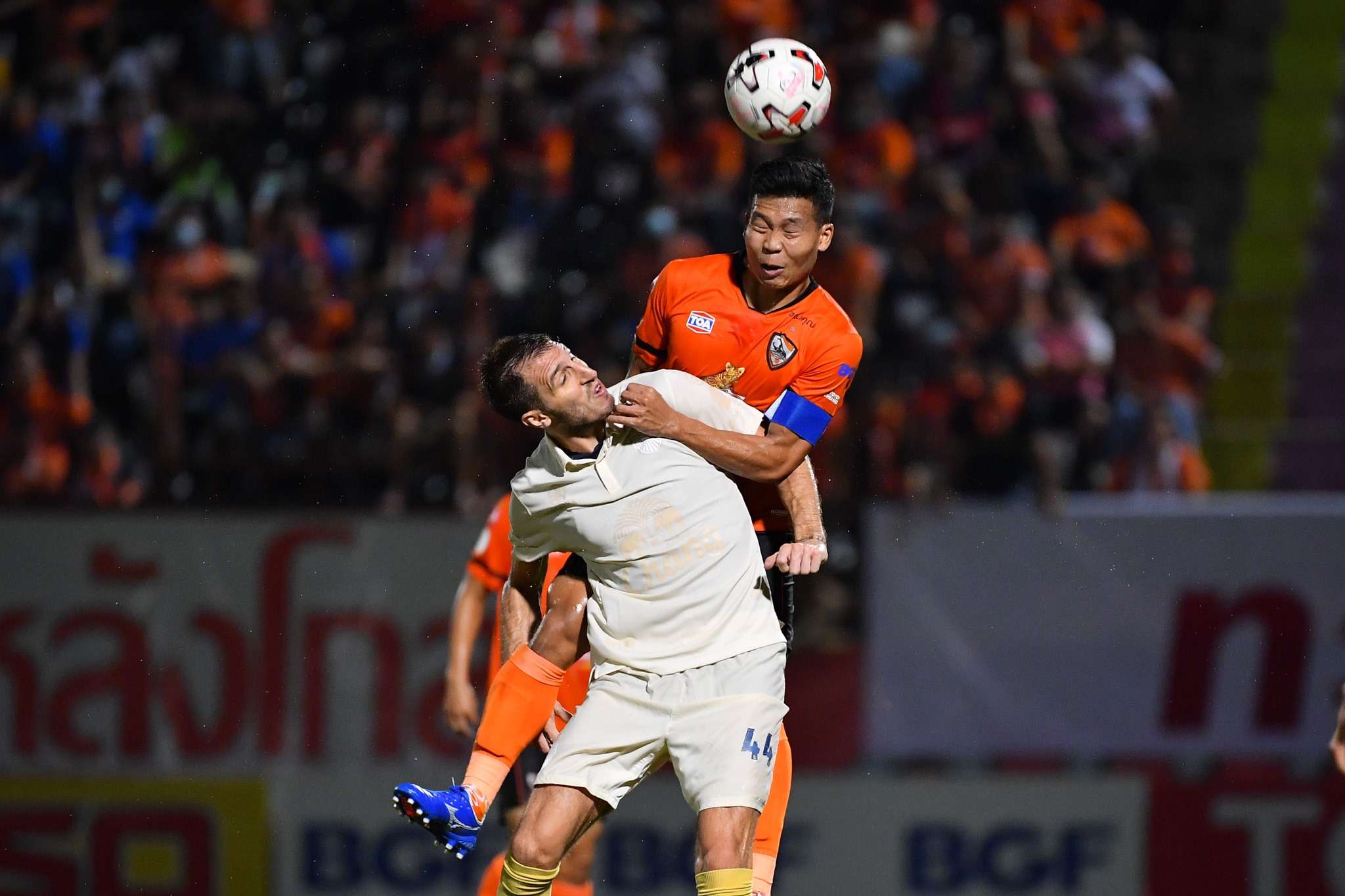 สิงห์ เชียงราย - บุรีรัมย์