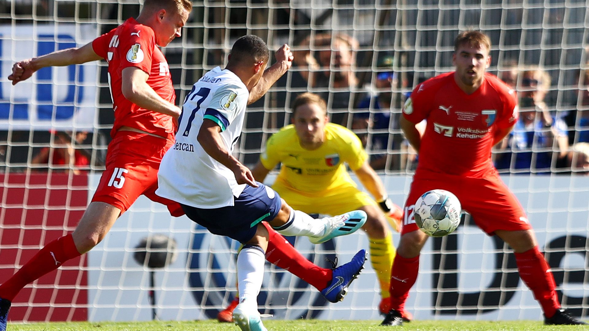 Levent Mercan Schalke DFB Pokal 2019