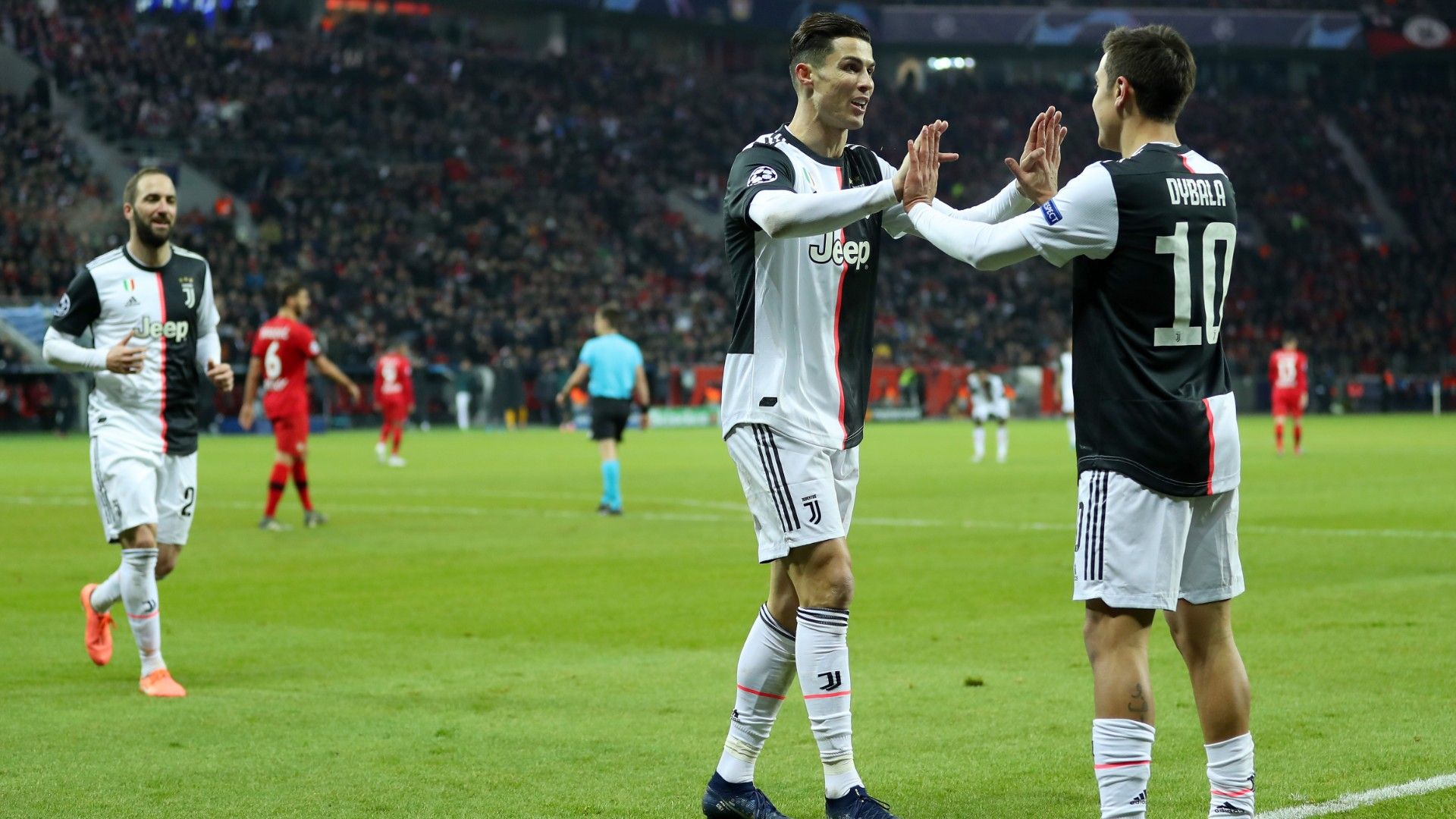 Dybala Cristiano Ronaldo Higuain - Juventus