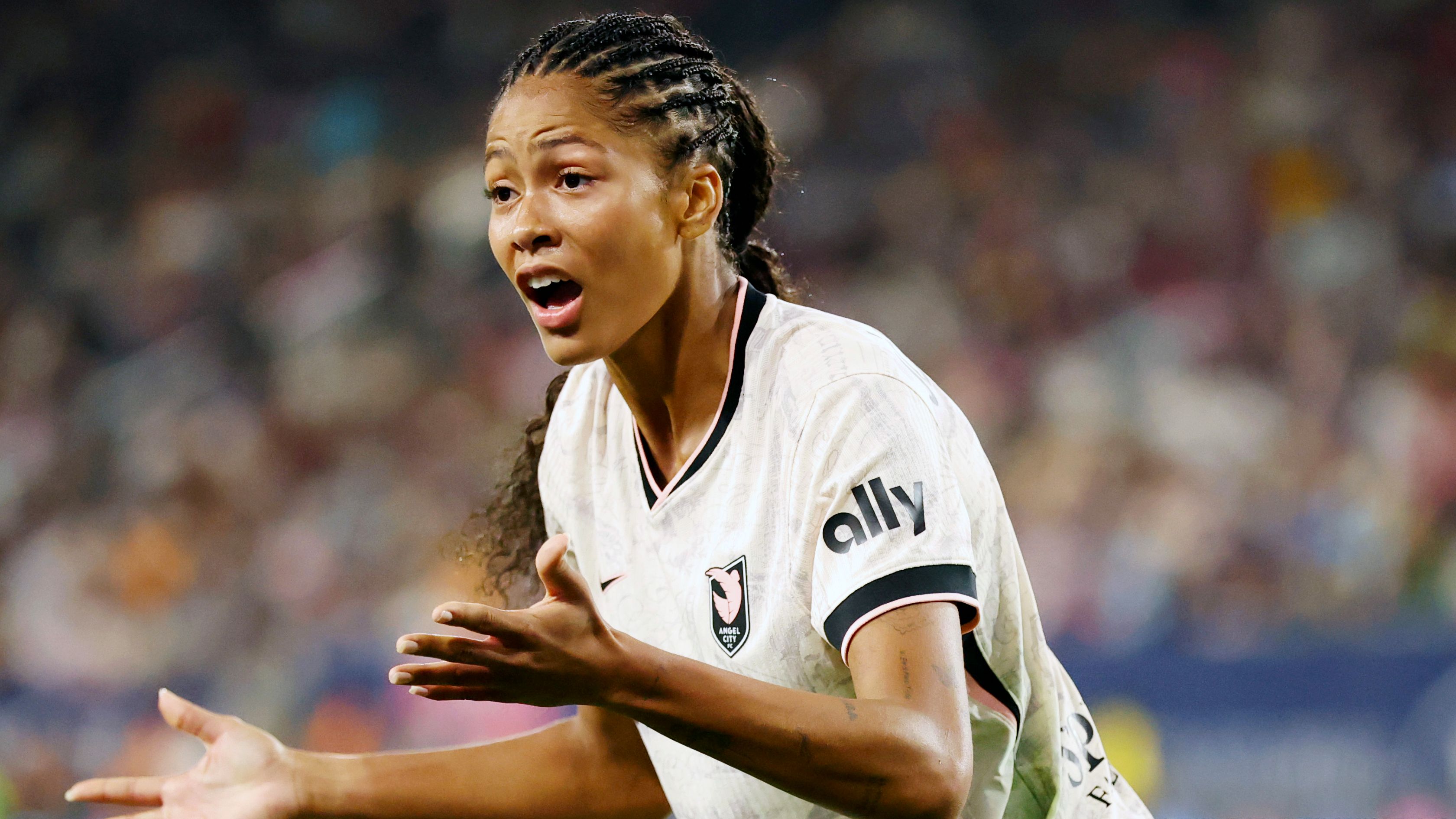 Sveindis Jonsdottir Angel City 2025