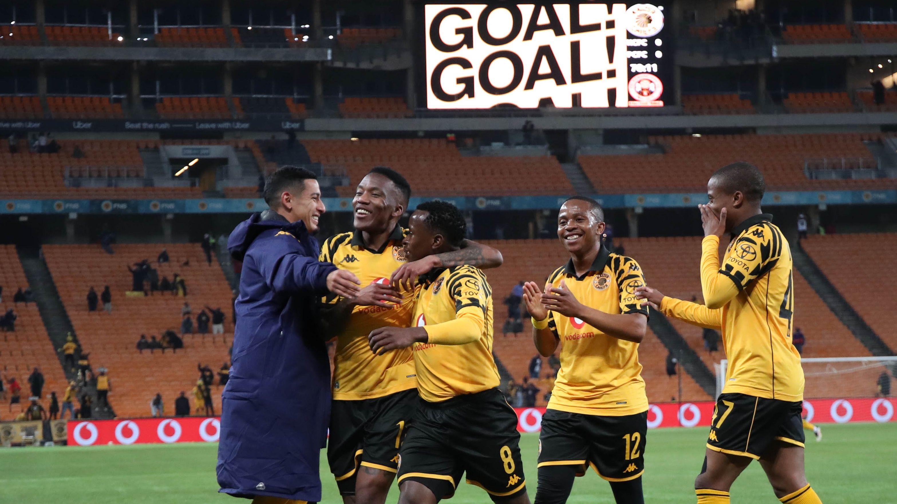 Kaizer Chiefs players celebrating Siphesihle Ndlovu's goal