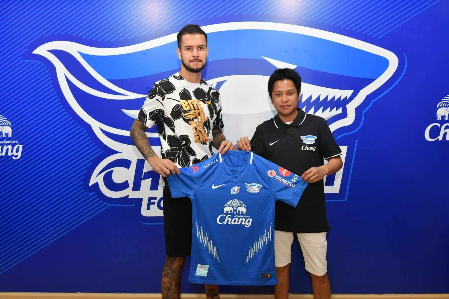 จูเนียร์ เอลด์สตอล