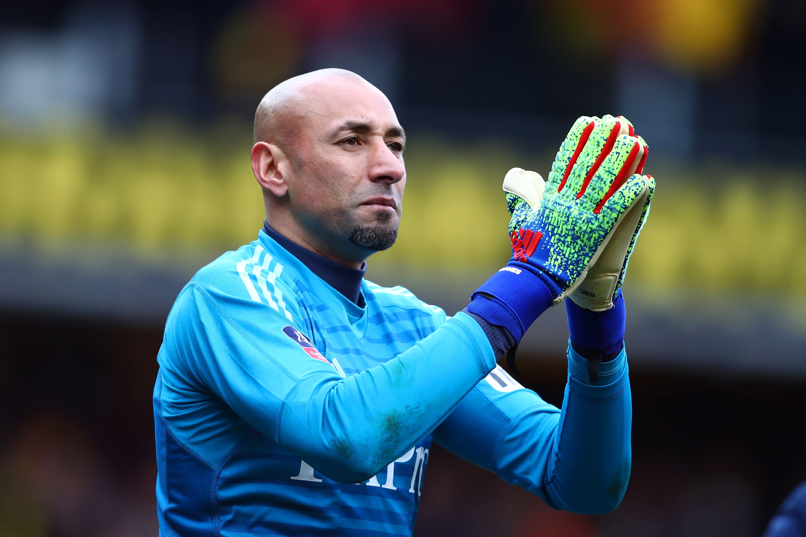 Gomes agradece torcida do Watford