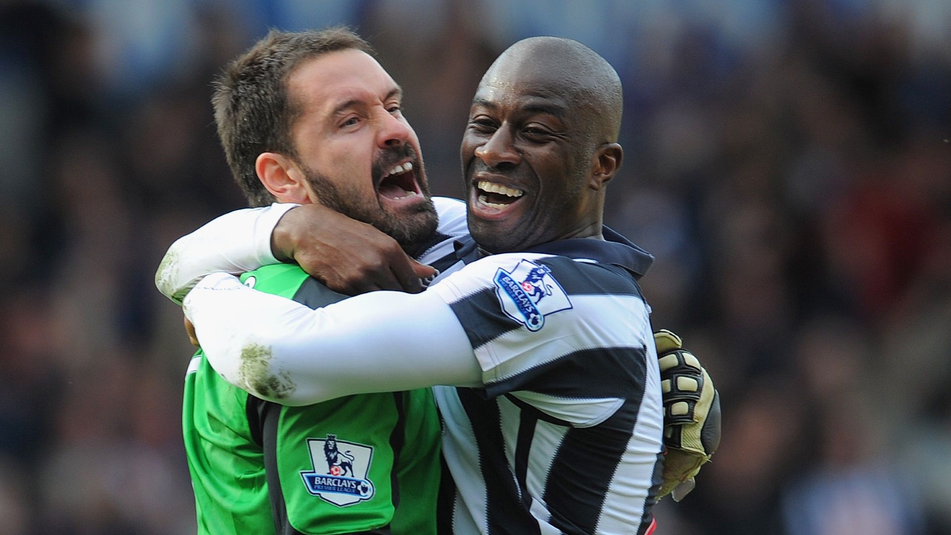 Abdoulaye Meite and Scott Carson of West Bromwich Albion