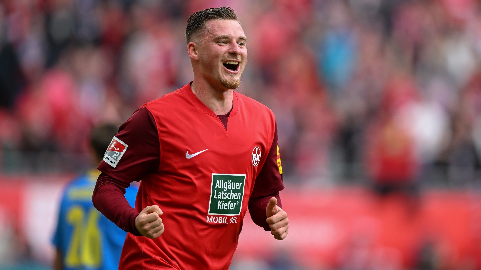 Marlon Ritter of 1. FC Kaiserslautern celebrates 