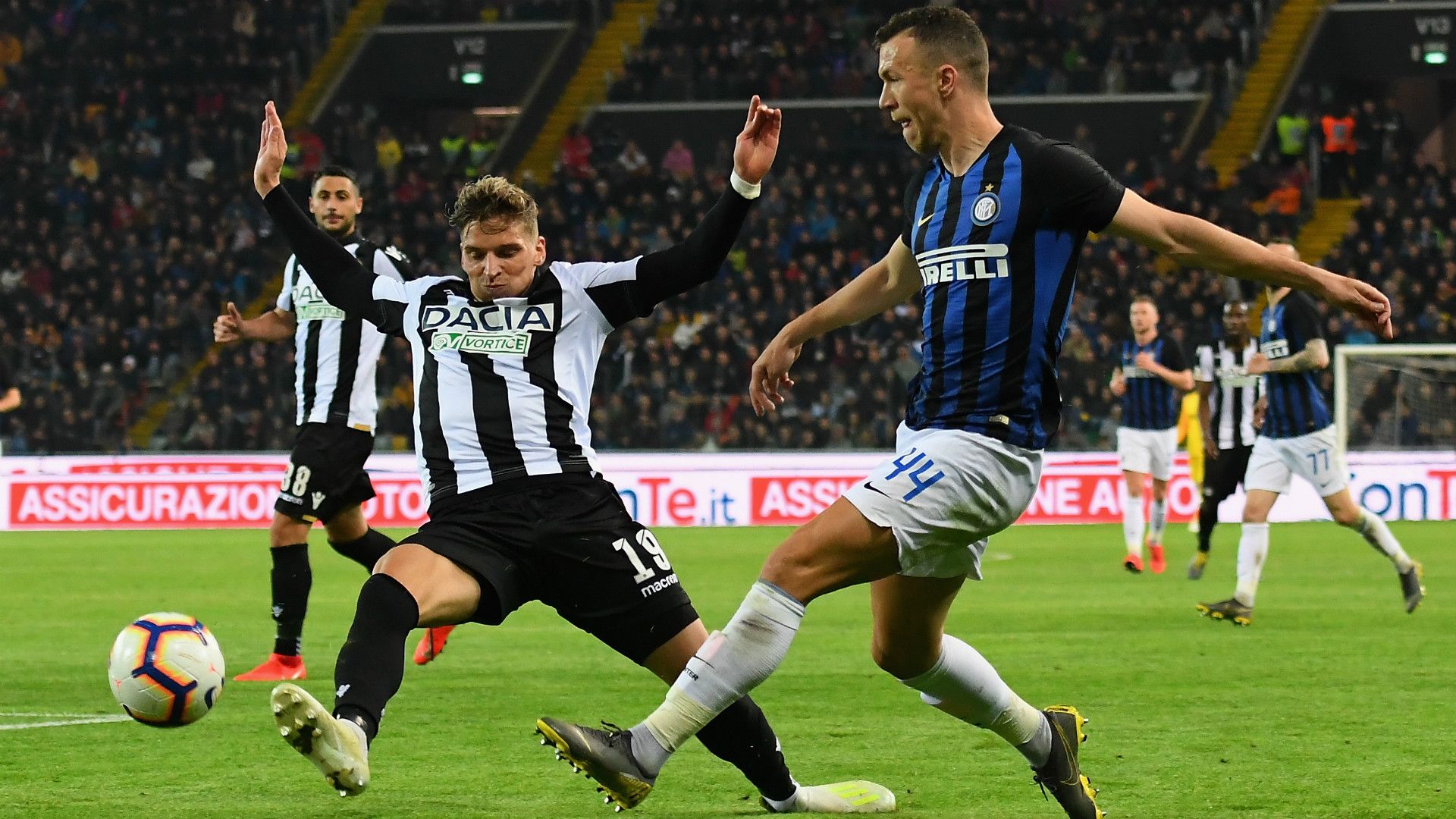Udinese Inter Stryger-Larsen Perisic