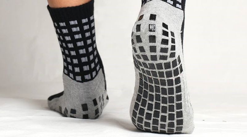 Tất chống trượt