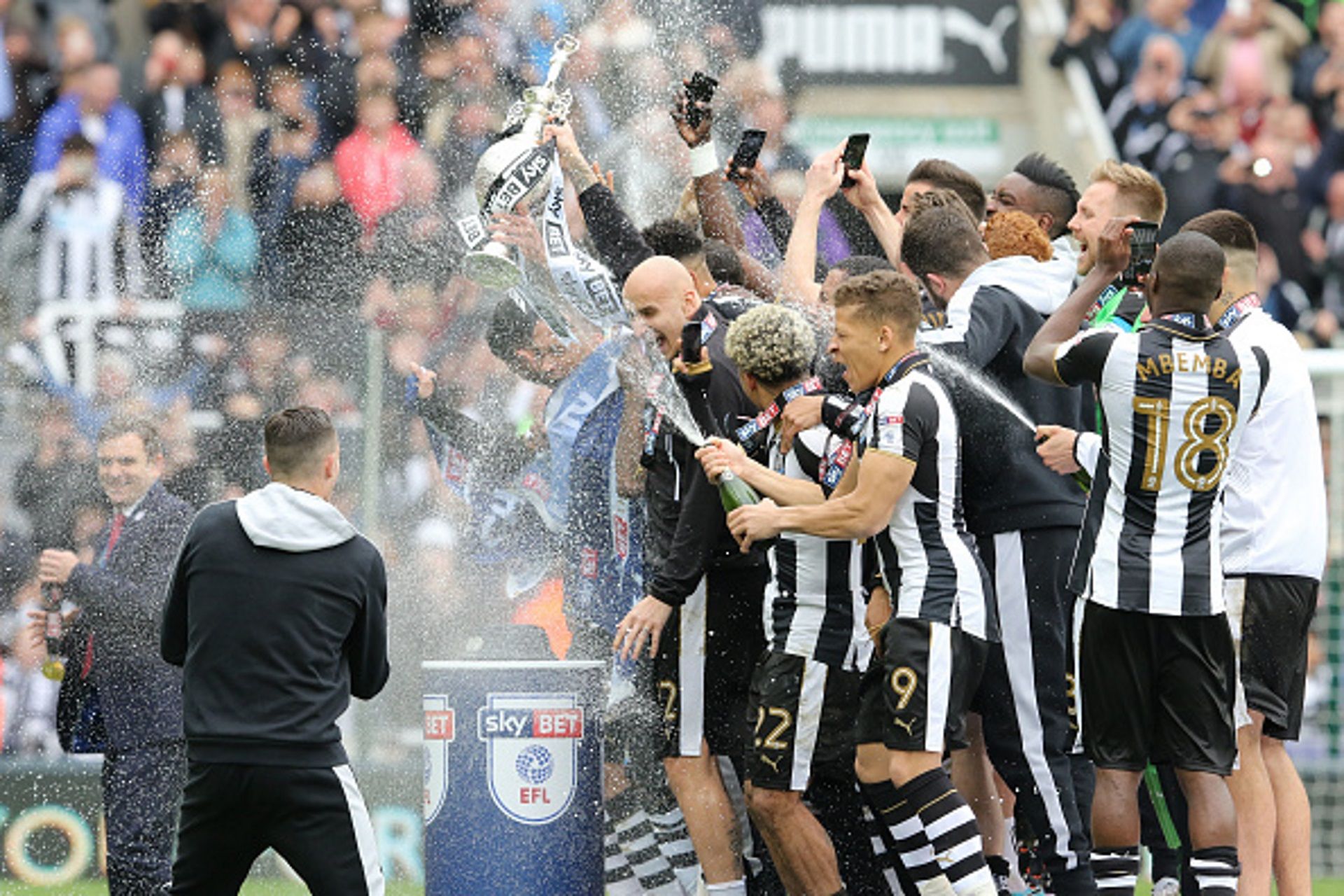 Newcastle United Championship tittle celebration