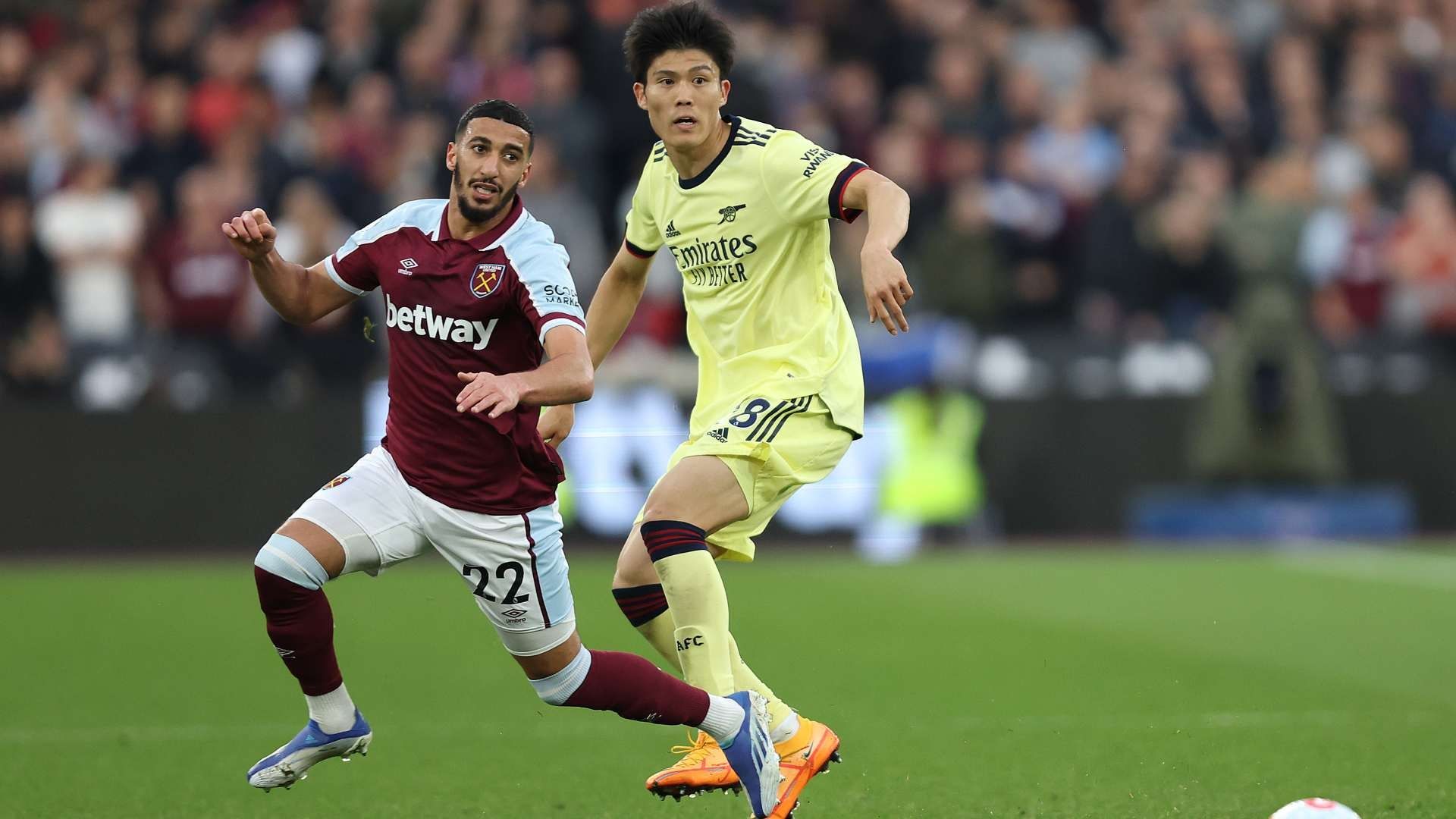 20220501 Takehiro Tomiyasu