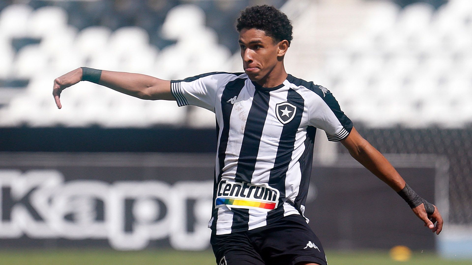 Paulo Victor, lateral do Botafogo 2021