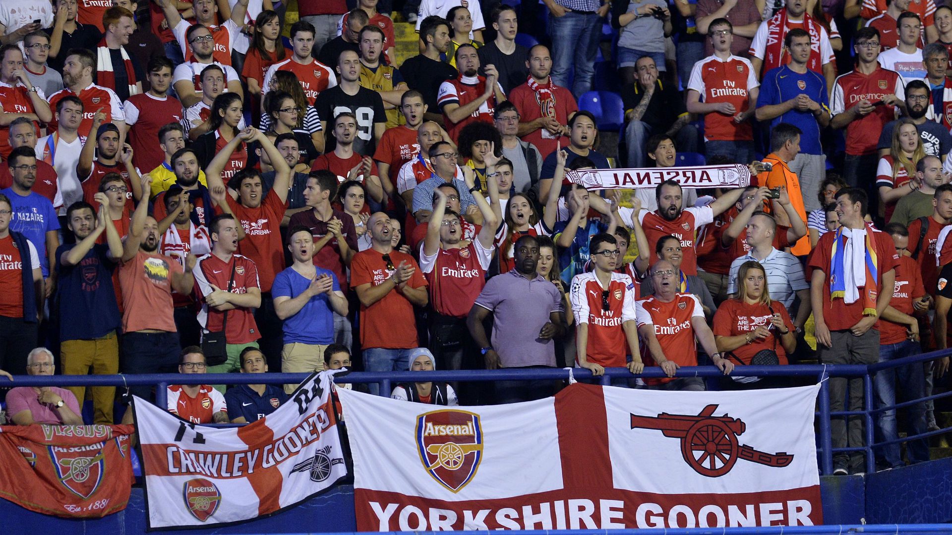 dinamo arsenal fans - champions league - 16092015