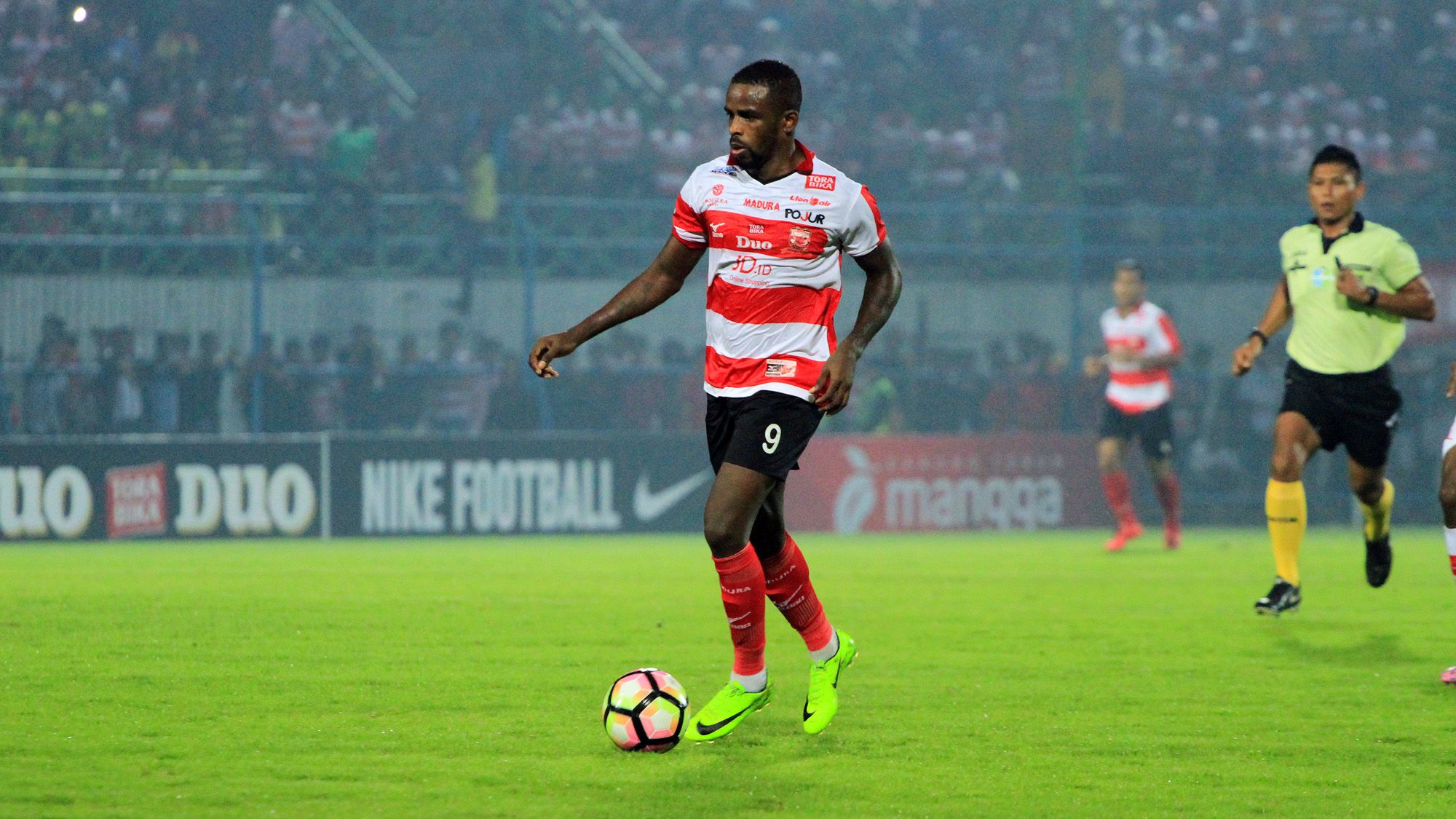 Greg Nwokolo - Madura United