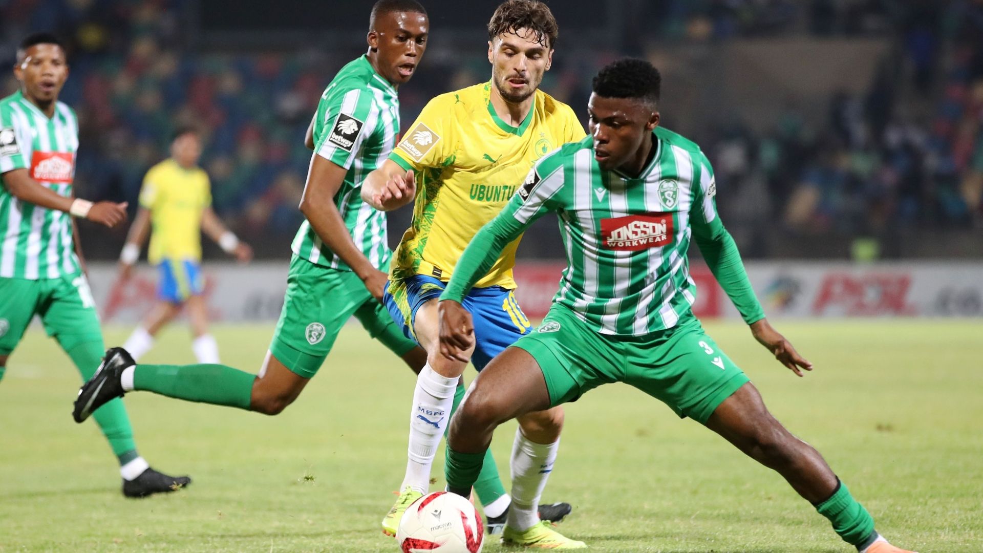 Nuno Santos Mamelodi Sundowns Neo Rapoo Siwelele