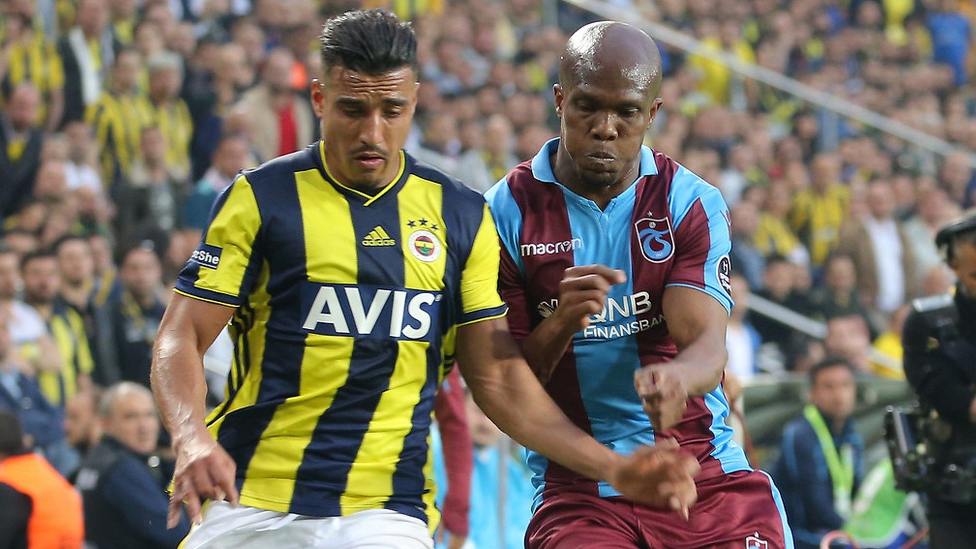 Nabil Dirar Tony Nwakaeme Fenerbahce Trabzonspor STSL 04272019