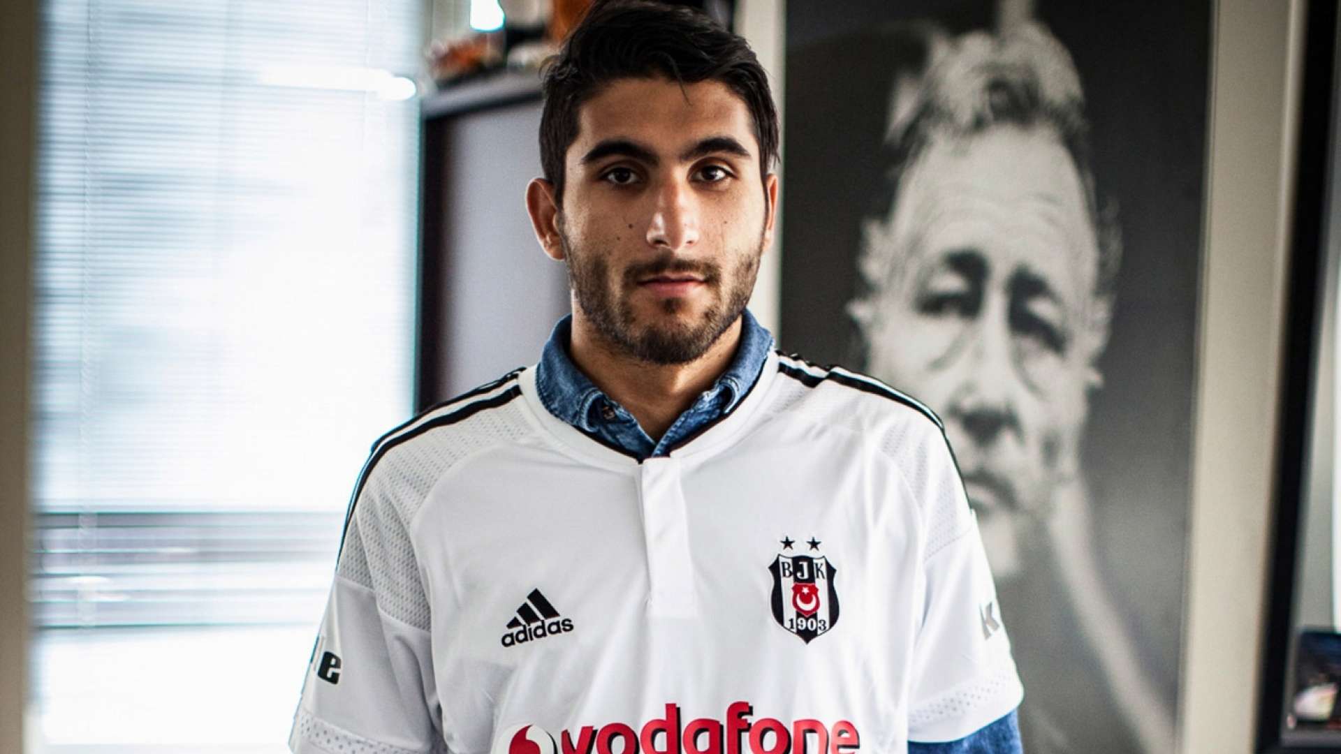 Aras Ozbiliz Besiktas