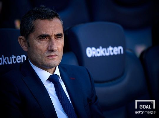 18일(현지시간) 바르셀로나와 아틀레틱 빌바오 경기를 지켜보고 있는 발베르데 바르사 감독. 사진=게티이미지