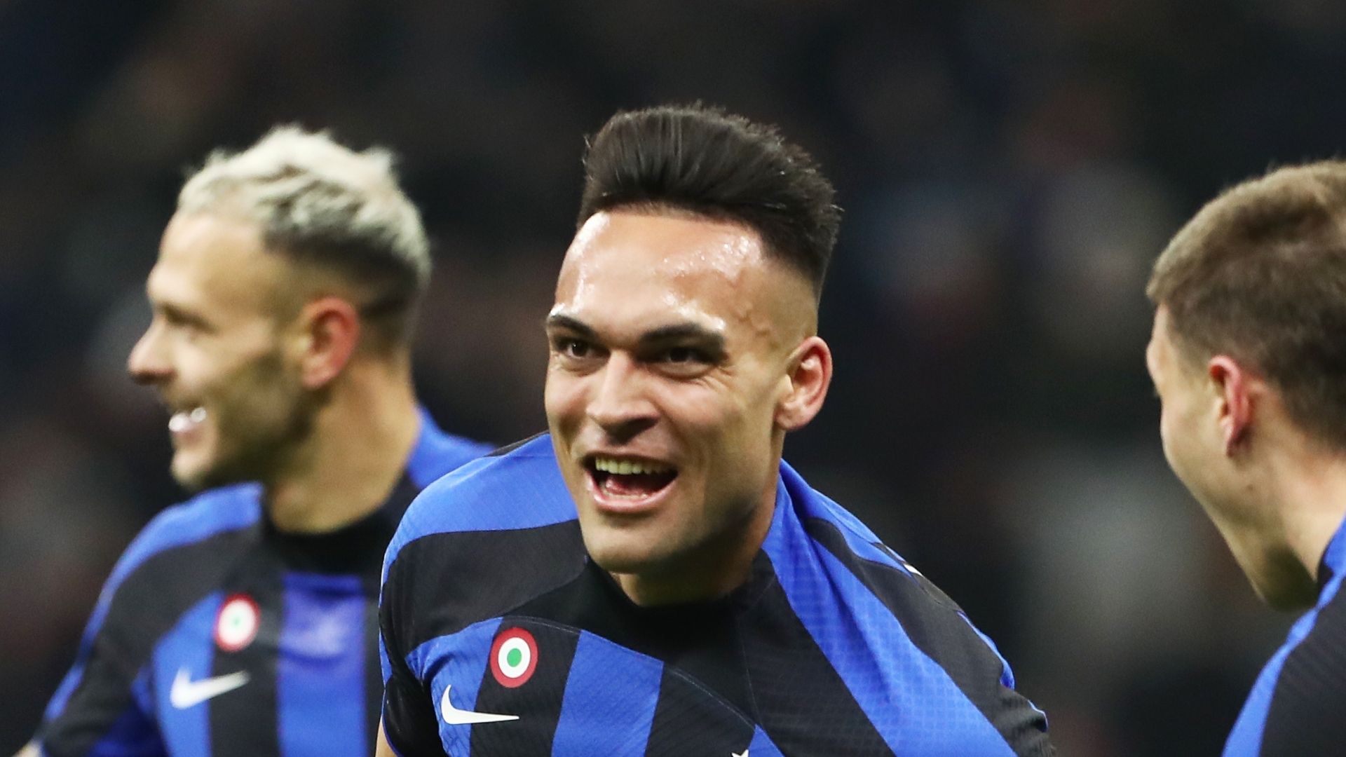 Martinez Inter v Milan 2223