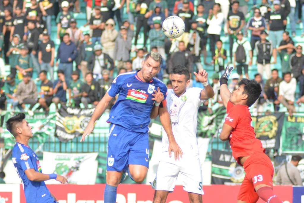 Wallace & Otavio Dutra - PSIS Semarang vs Persebaya Surabaya