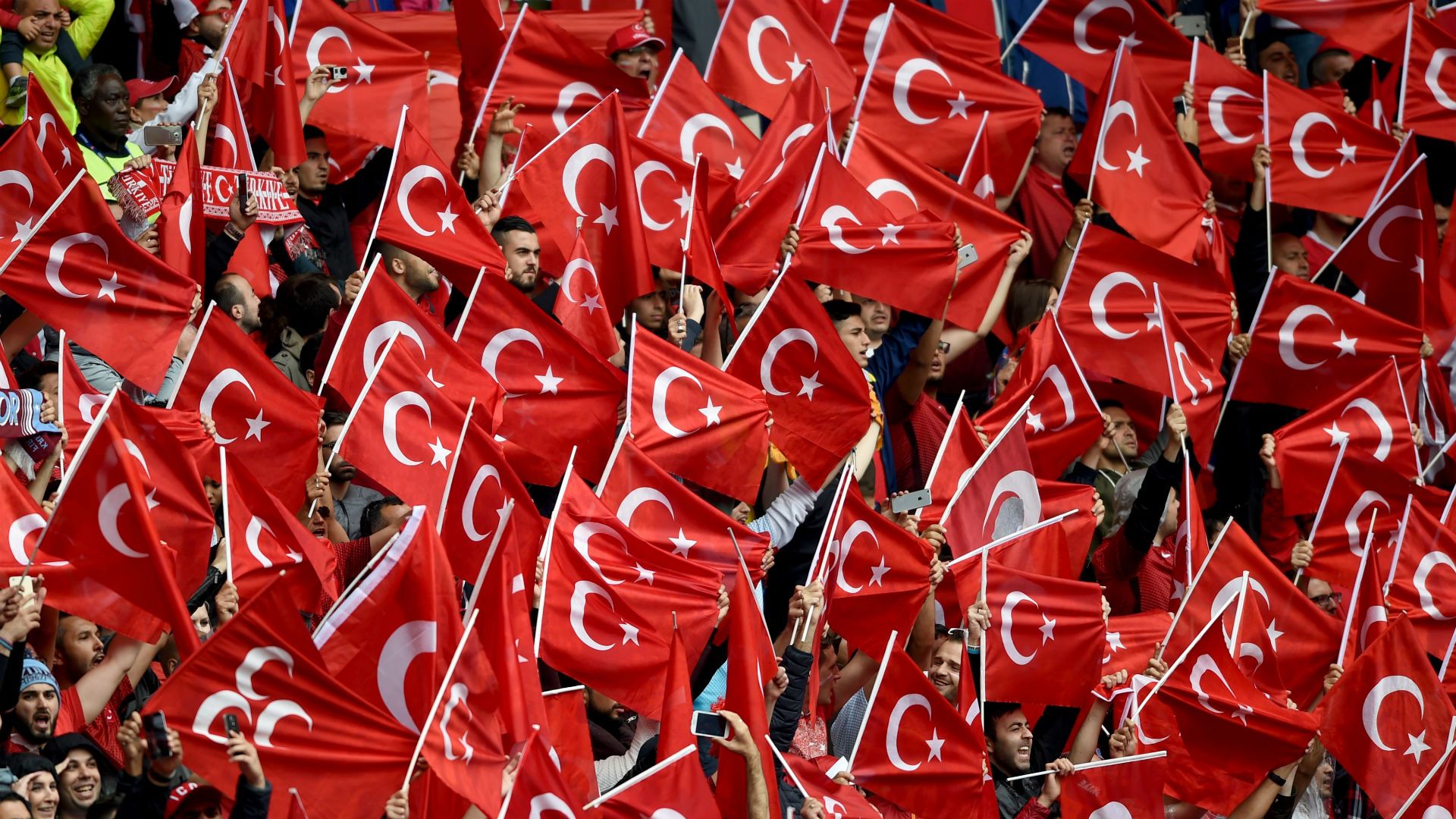 Turkey fans