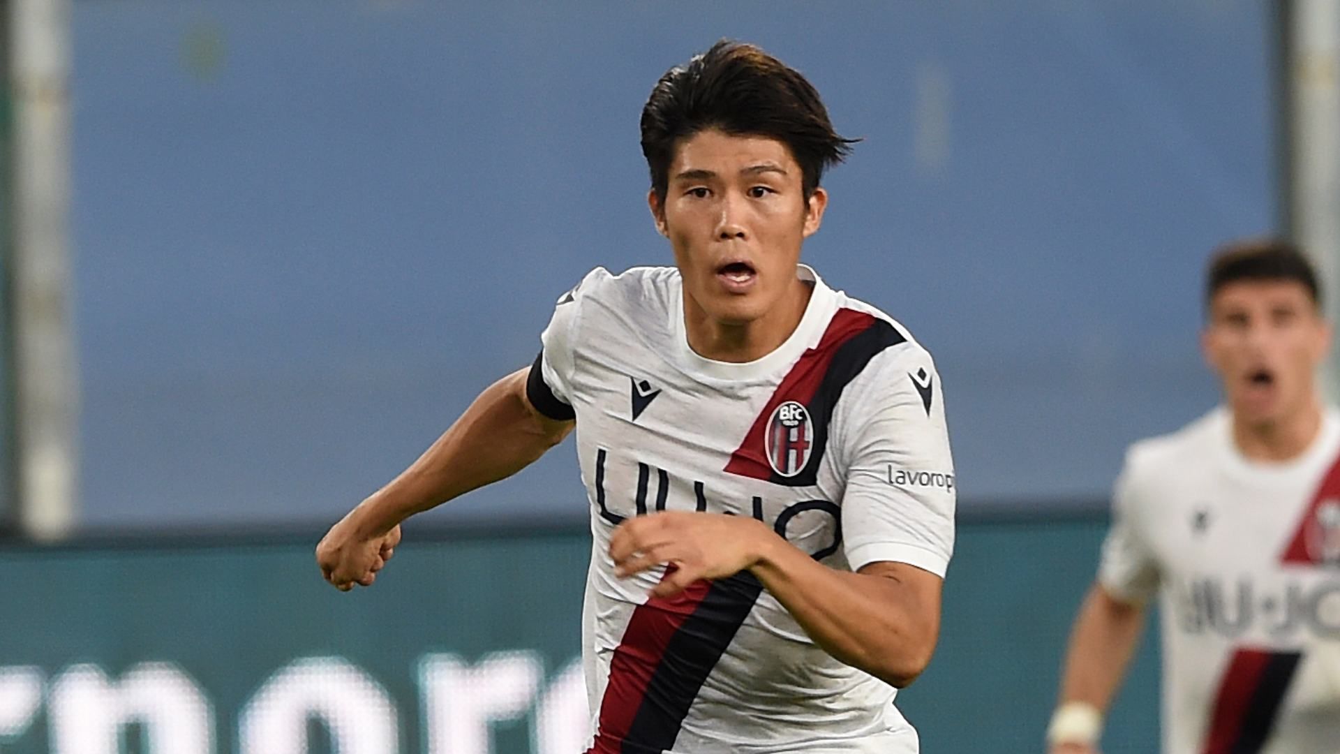 2020-07-03-bologna-takehiro-tomiyasu