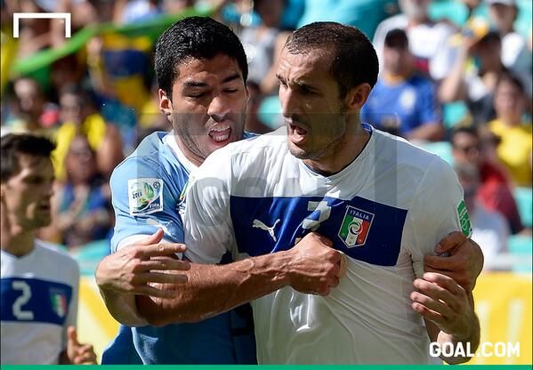 Luis Suarez Giorgio Chiellini Confederations Cup