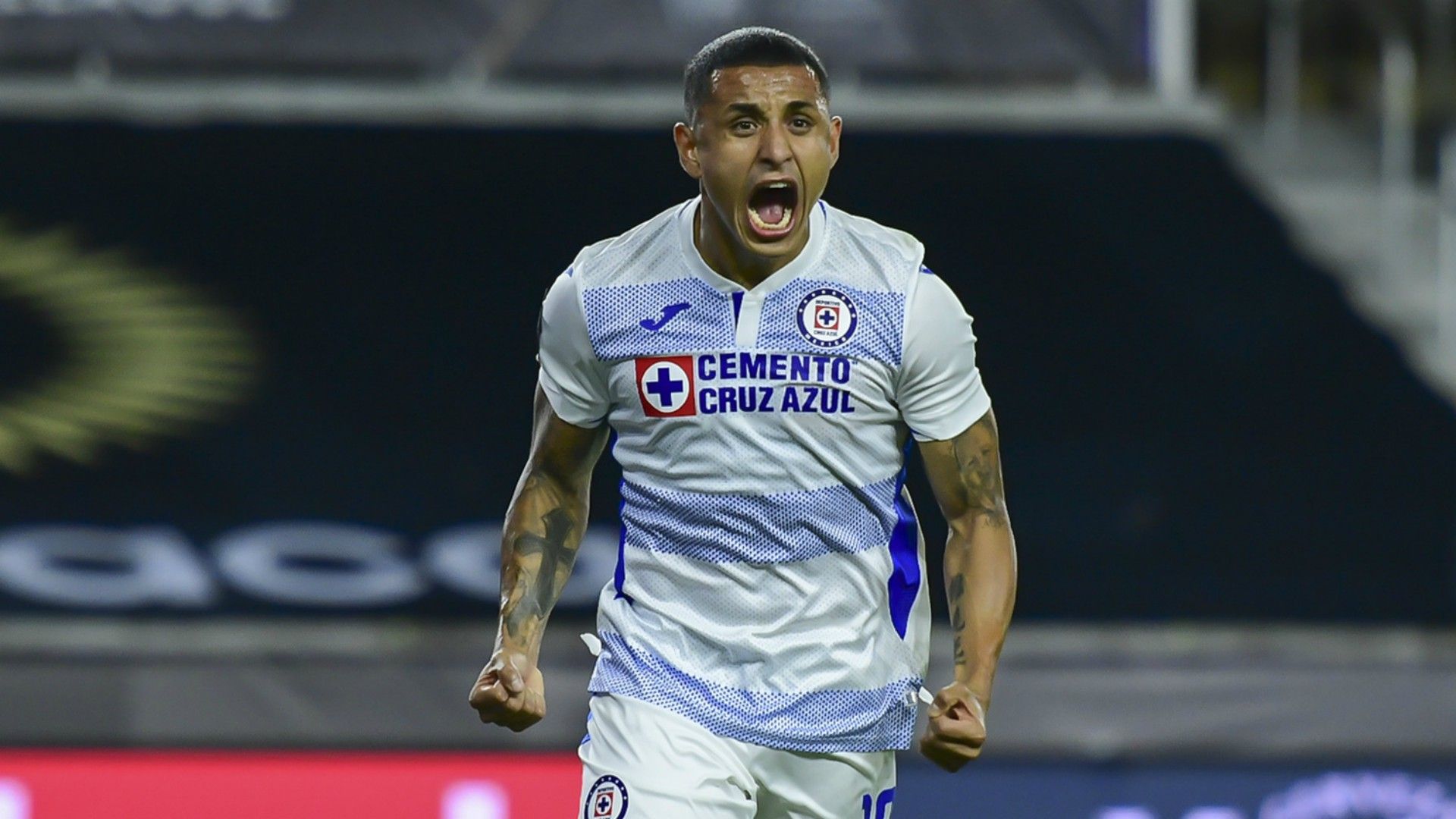 Yoshimar Yotún Cruz Azul