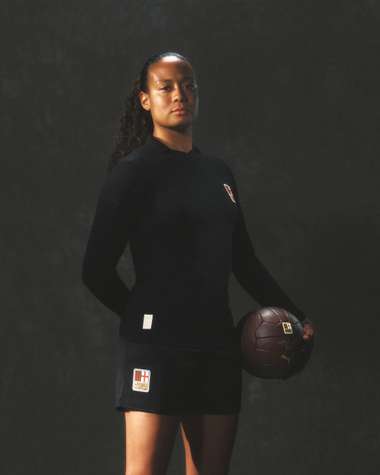 AC Milan goalkeeper special kit for 125th club anniversary