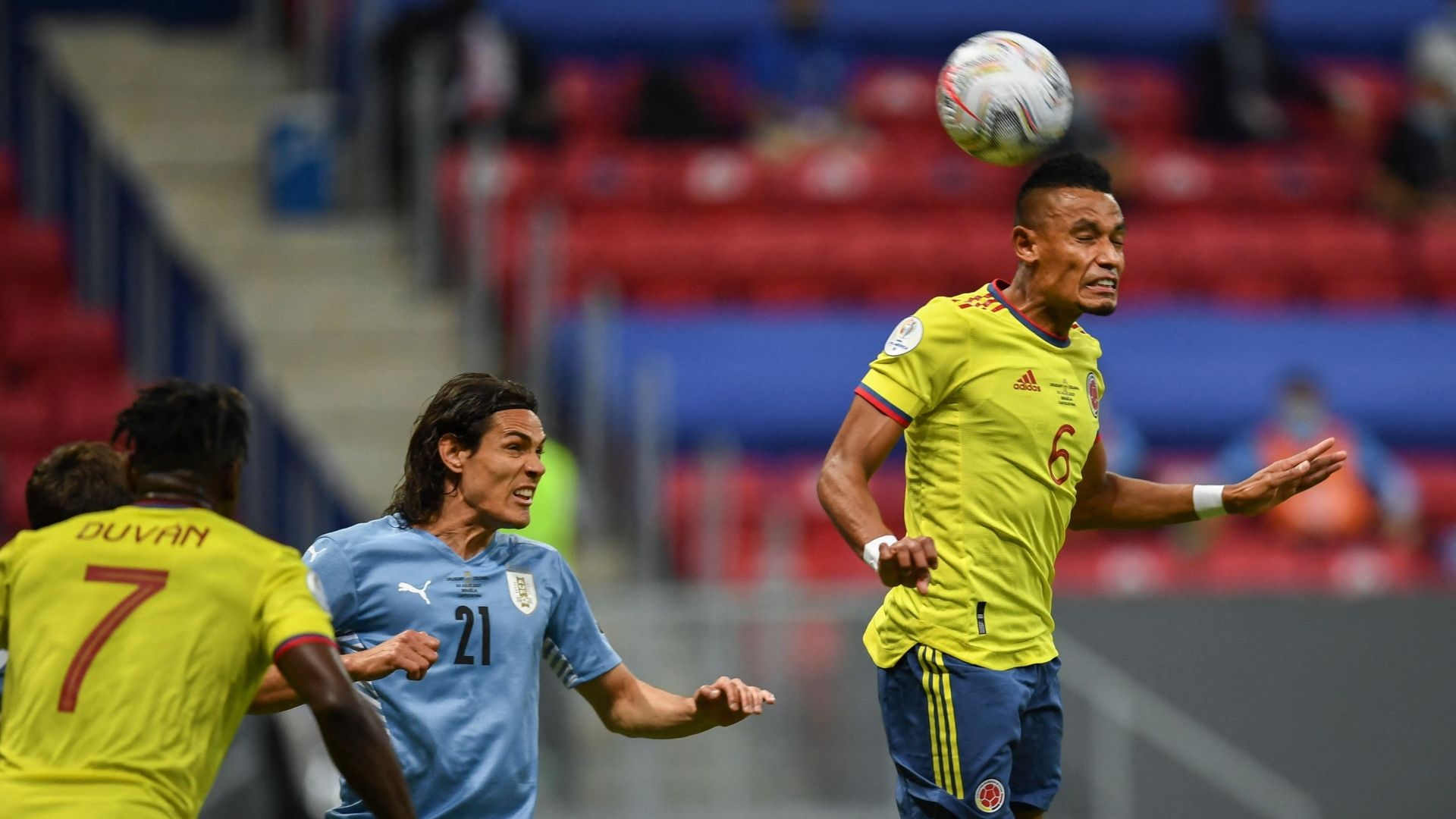 030721 Uruguay Colombia William Tesillo Edinson Cavani