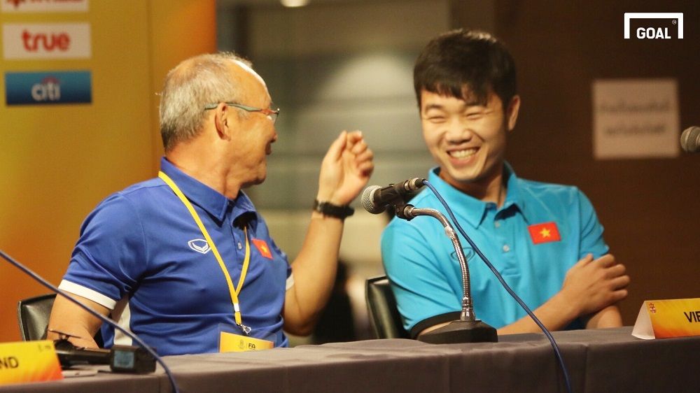 HLV Park Hang-seo và Lương Xuân Trường