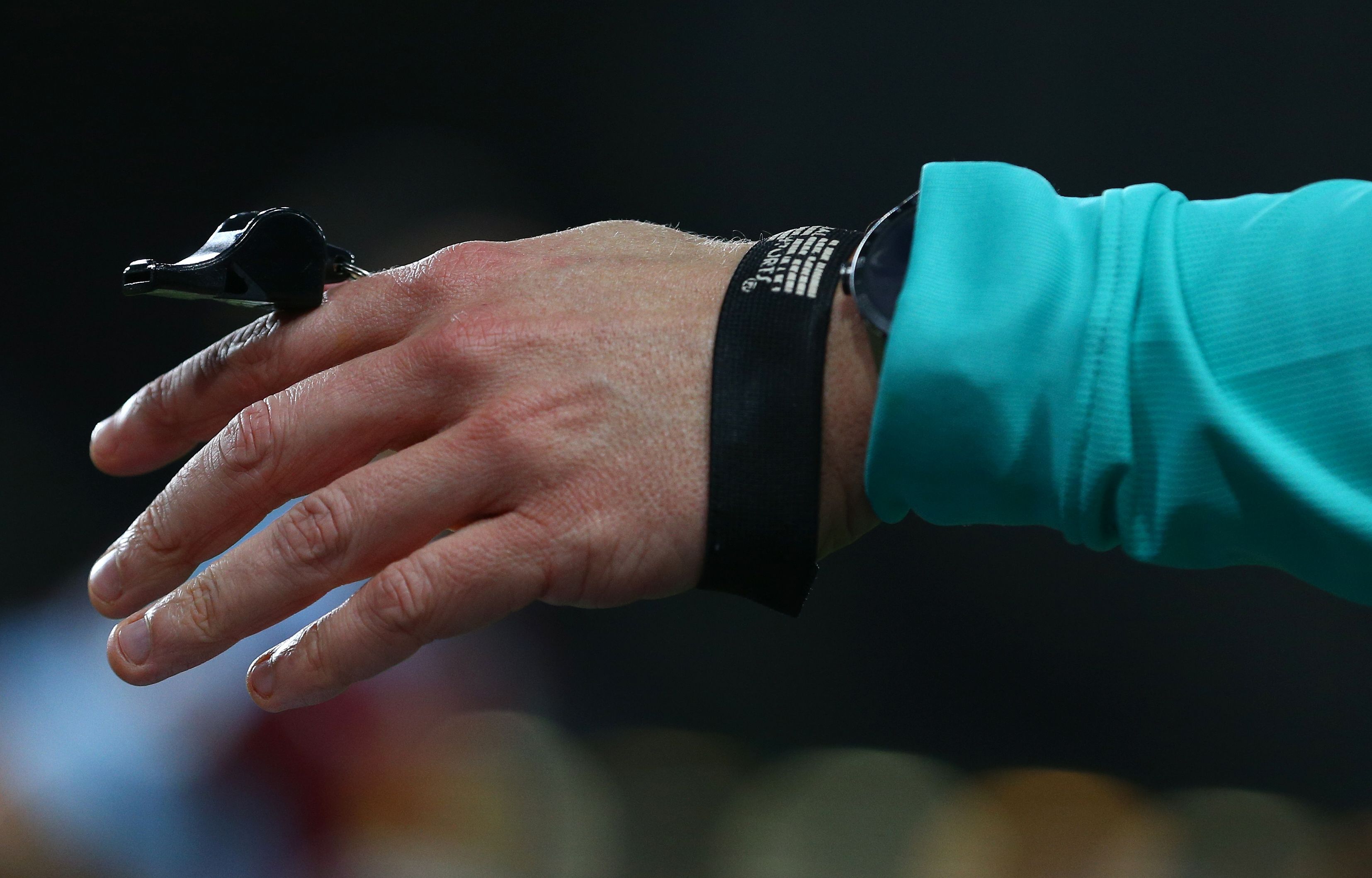 Schiedsrichter Pfeife Referee whistle