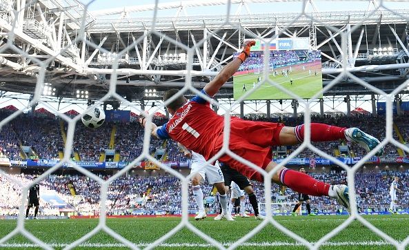 Messi vs Halldorsson