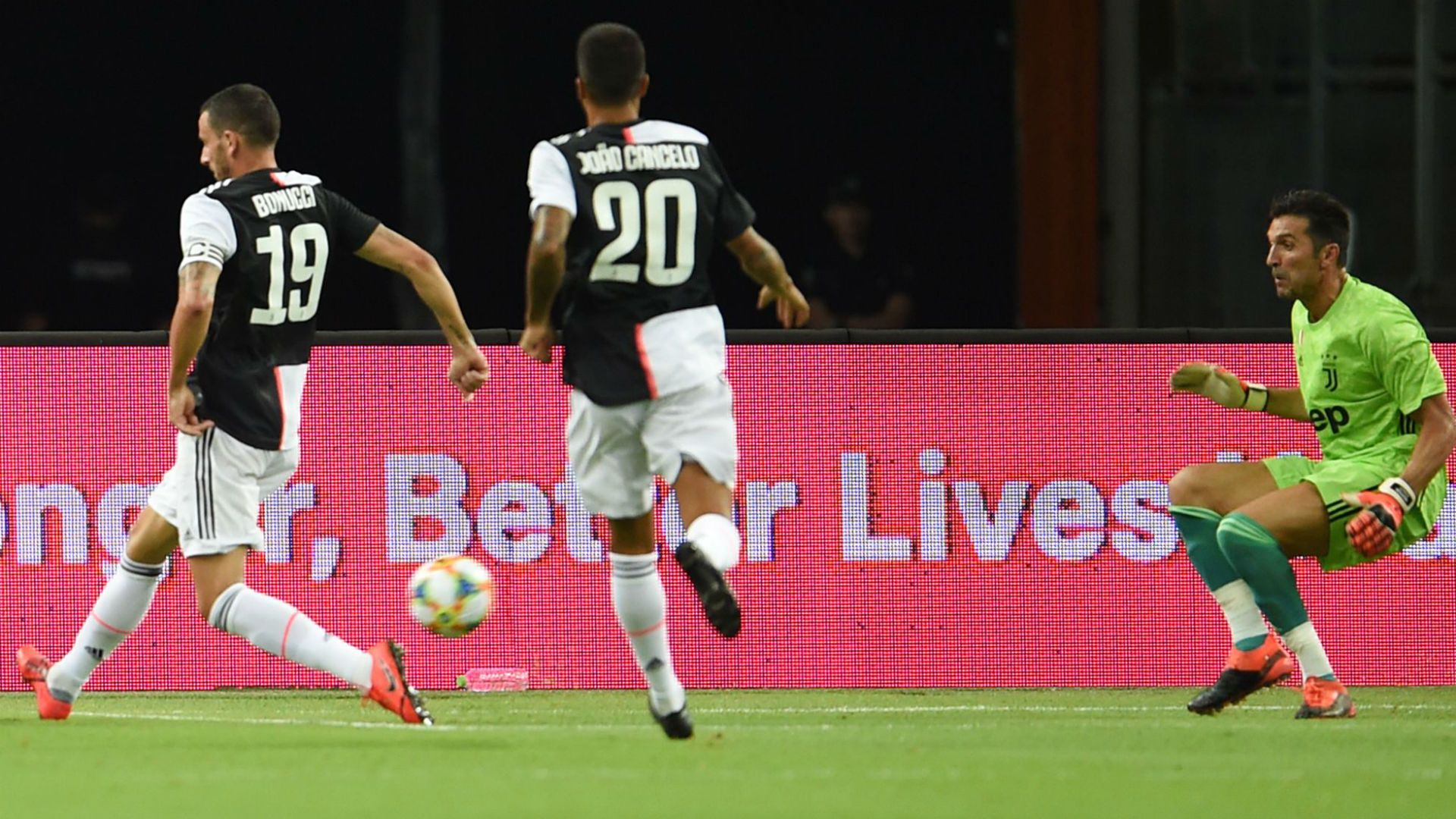 Bonucci Buffon Juventus Tottenham