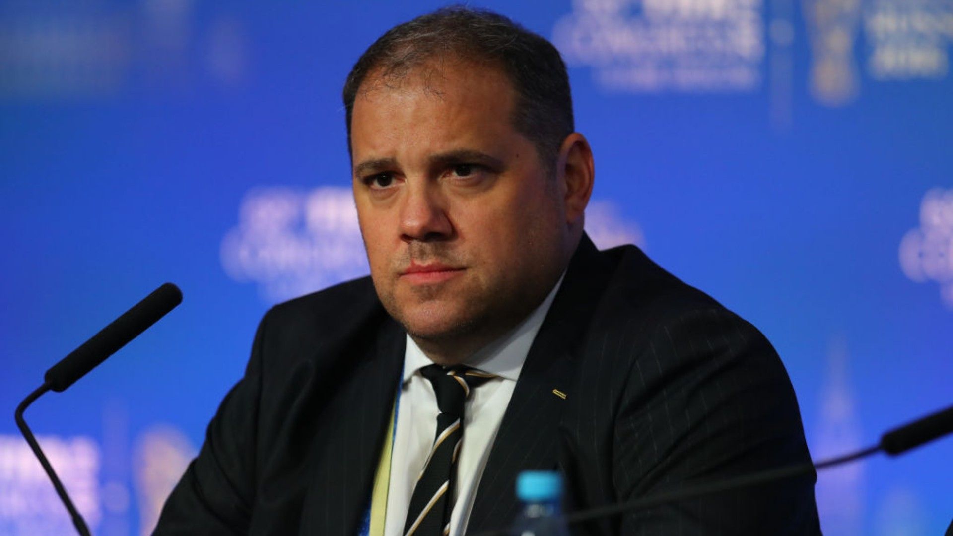 Víctor Montagliani en una reunión de la FIFA