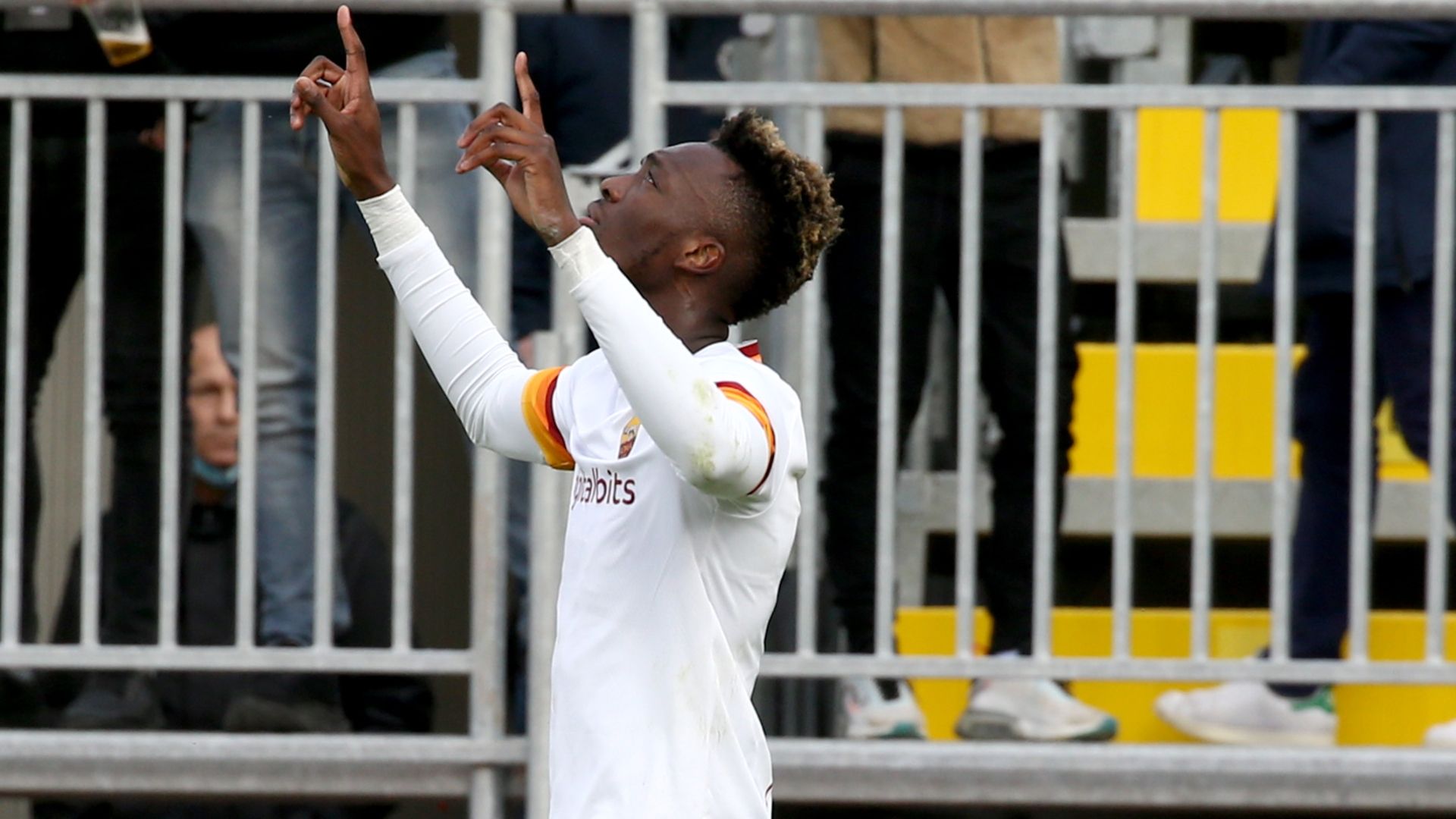 Abraham Venezia Roma celebrating Serie A