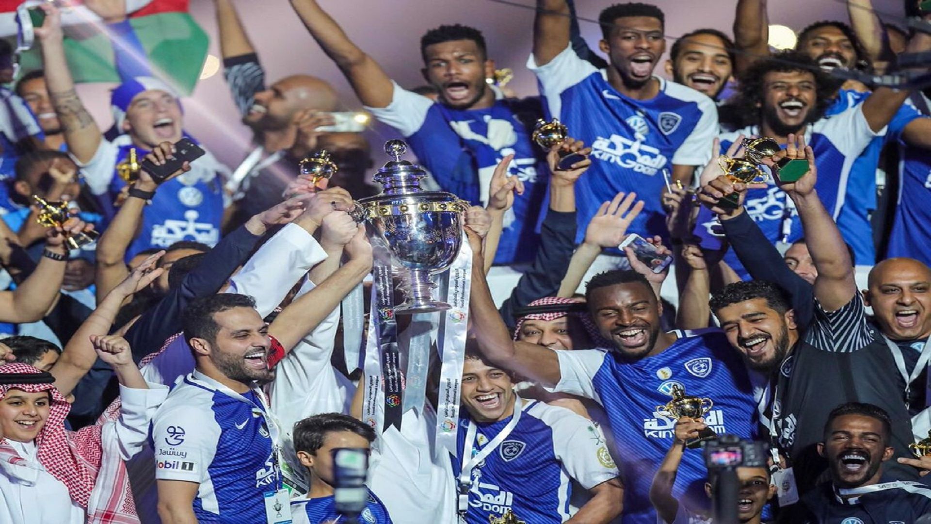 احتفال الهلال بالدوري 1