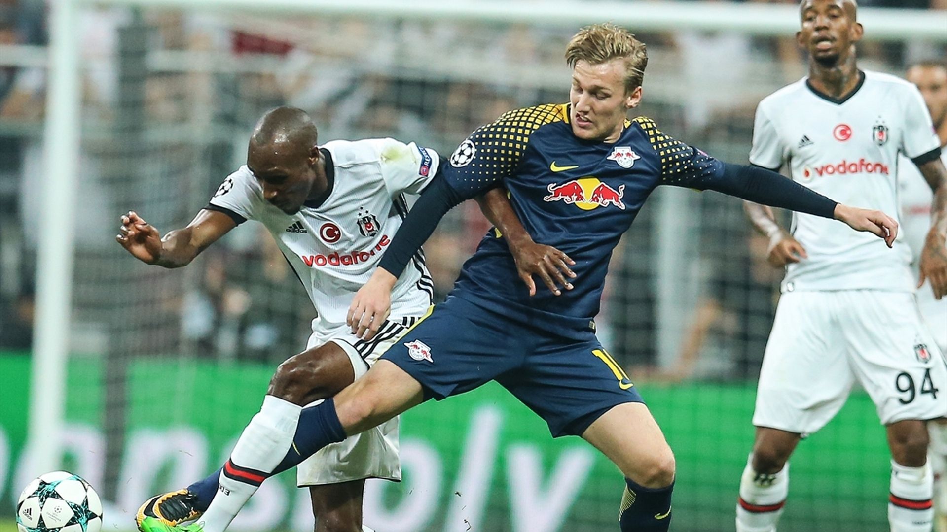 Atiba Hutchinson Emil Forsberg Besiktas RB Leipzig 9262017 UCL