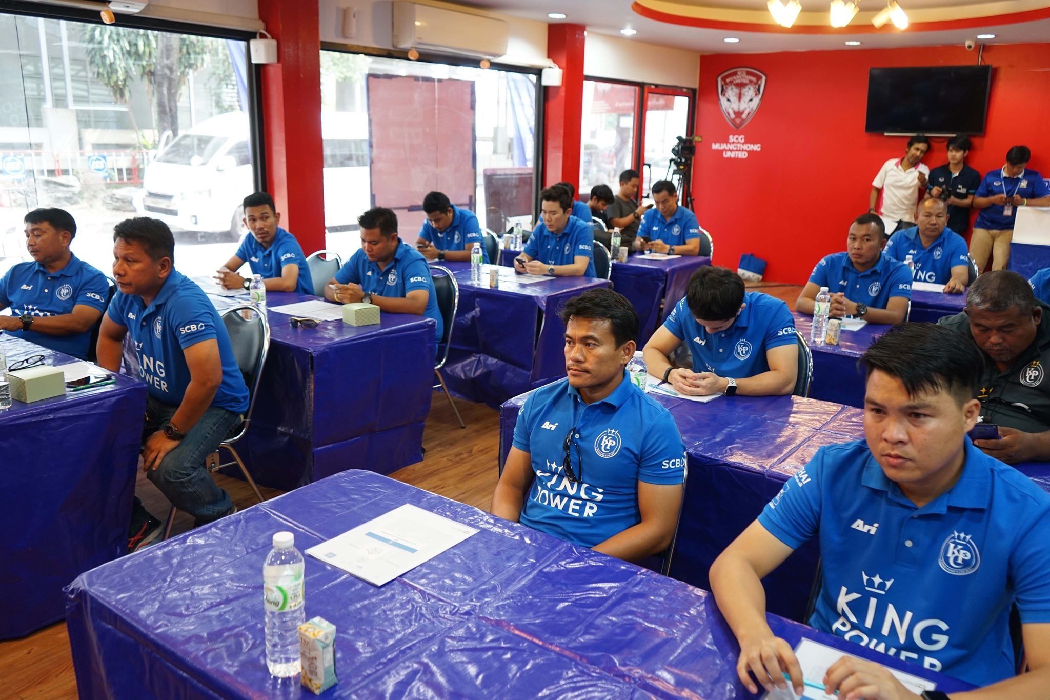 คิง เพาเวอร์ คัพ 2018