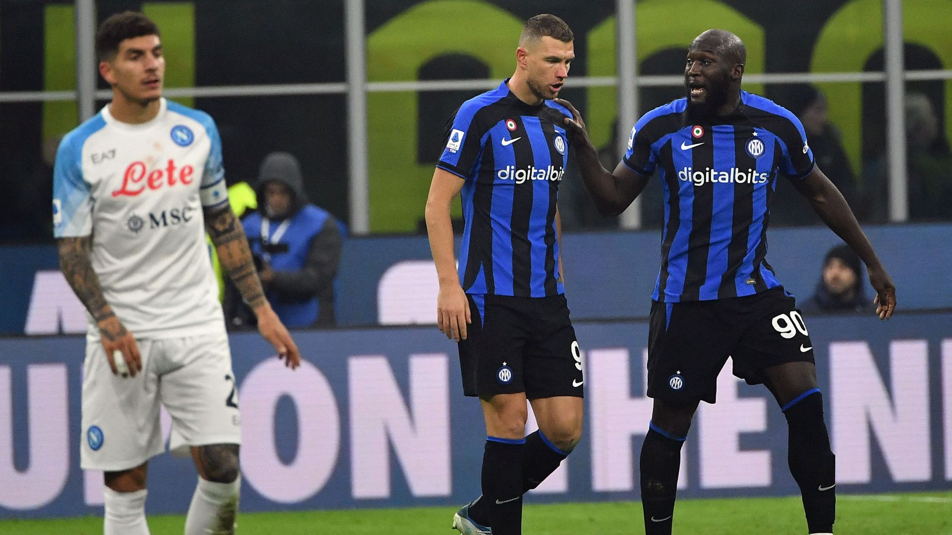 Dzeko Lukaku Inter Napoli