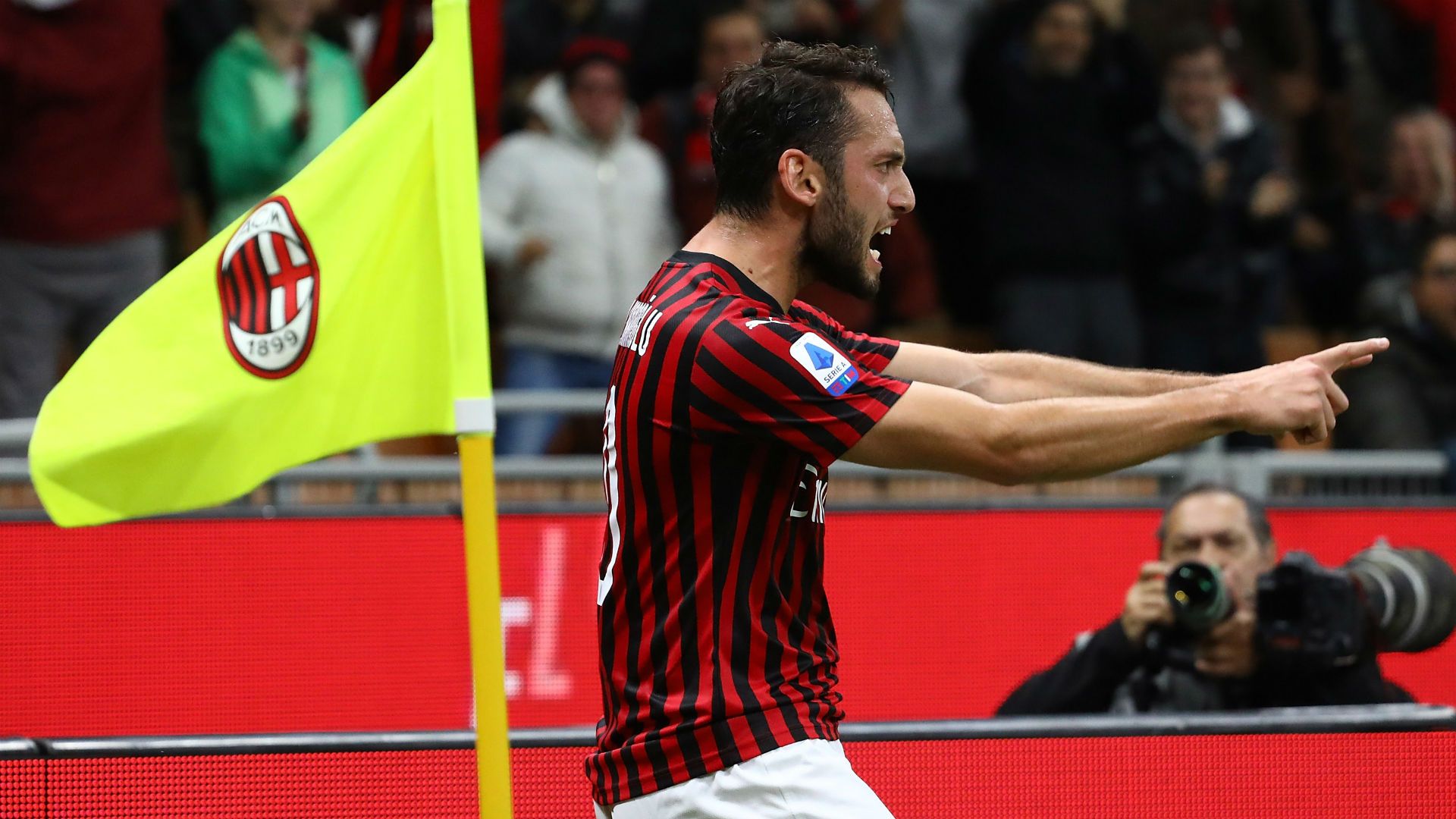 Calhanoglu Milan Lecce Serie A