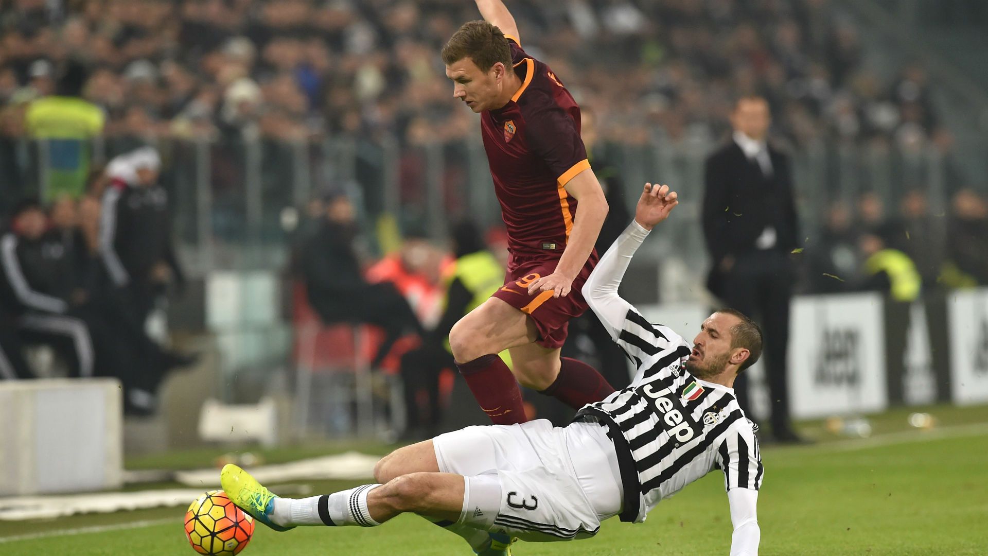 Chiellini Edin Dzeko Juventus Roma