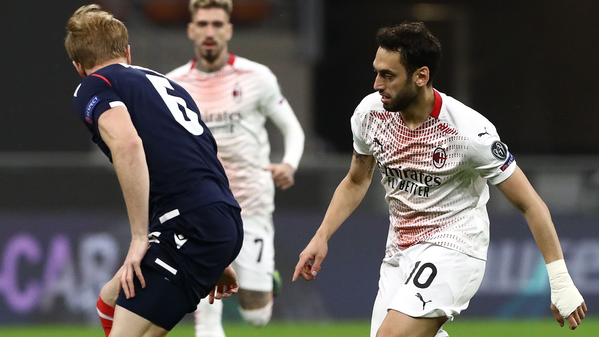 Calhanoglu Milan Red Star Europa League