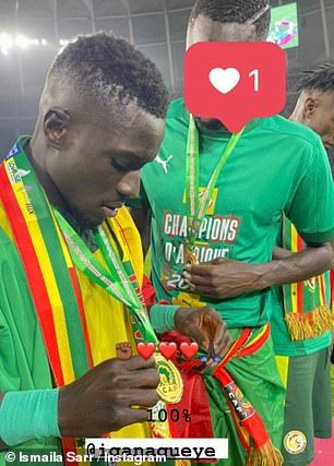 Ismaila Sarr back Guye