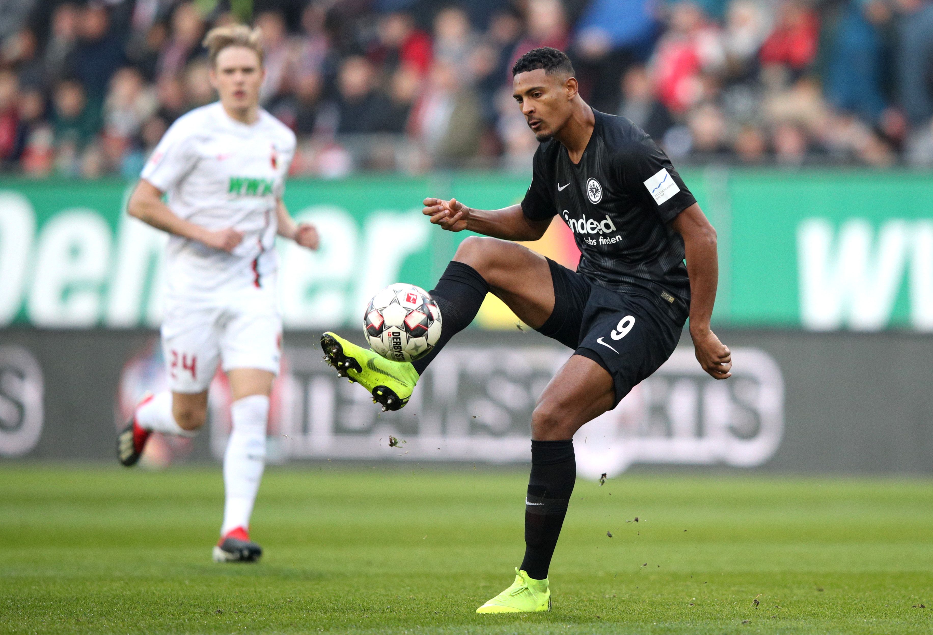 Sebastien Haller FC Augsburg Eintracht Frankfurt Bundesliga 24112018