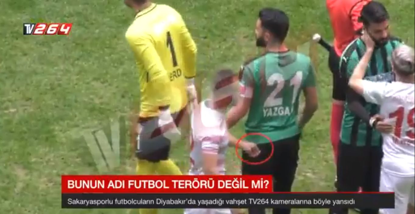 Ferhat Yazgan attacked by opponent