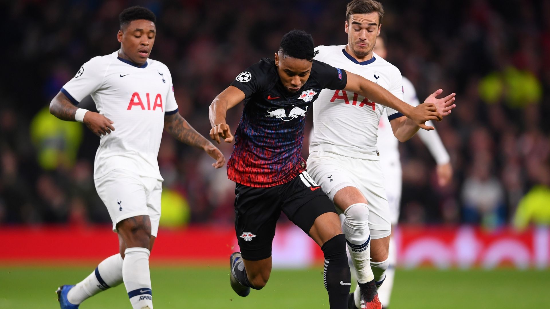 Harry Winks Christopher Nkunku Tottenham Hotspur RB Leipzig Champions League 2020