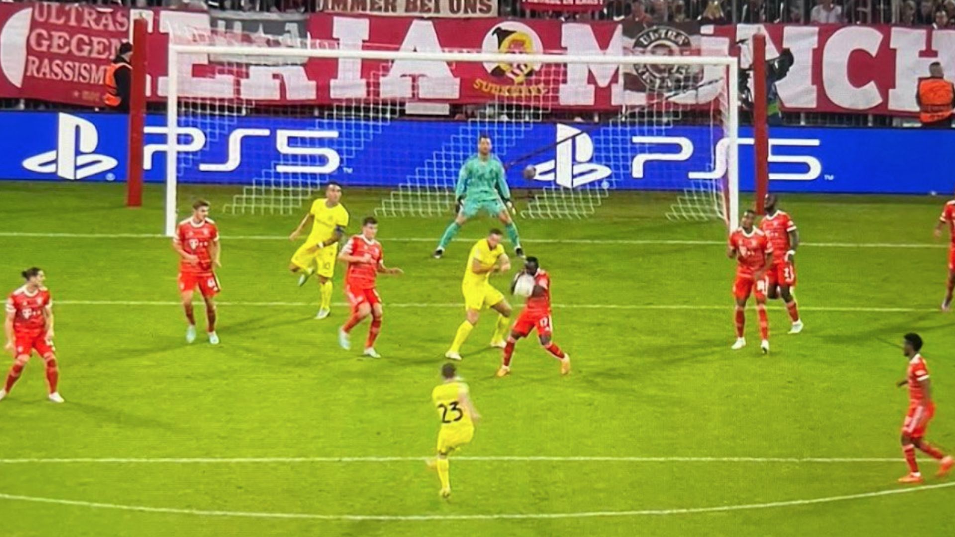 Sadio Mane Nicolo Barella Bayern Inter